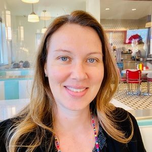 Meet your Posher, Lindy